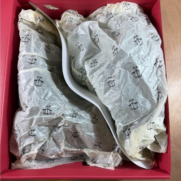 Hunter Matte Black Short Waterproof Ankle Boots with Red-White Pull Tab - Picture 11 of 16